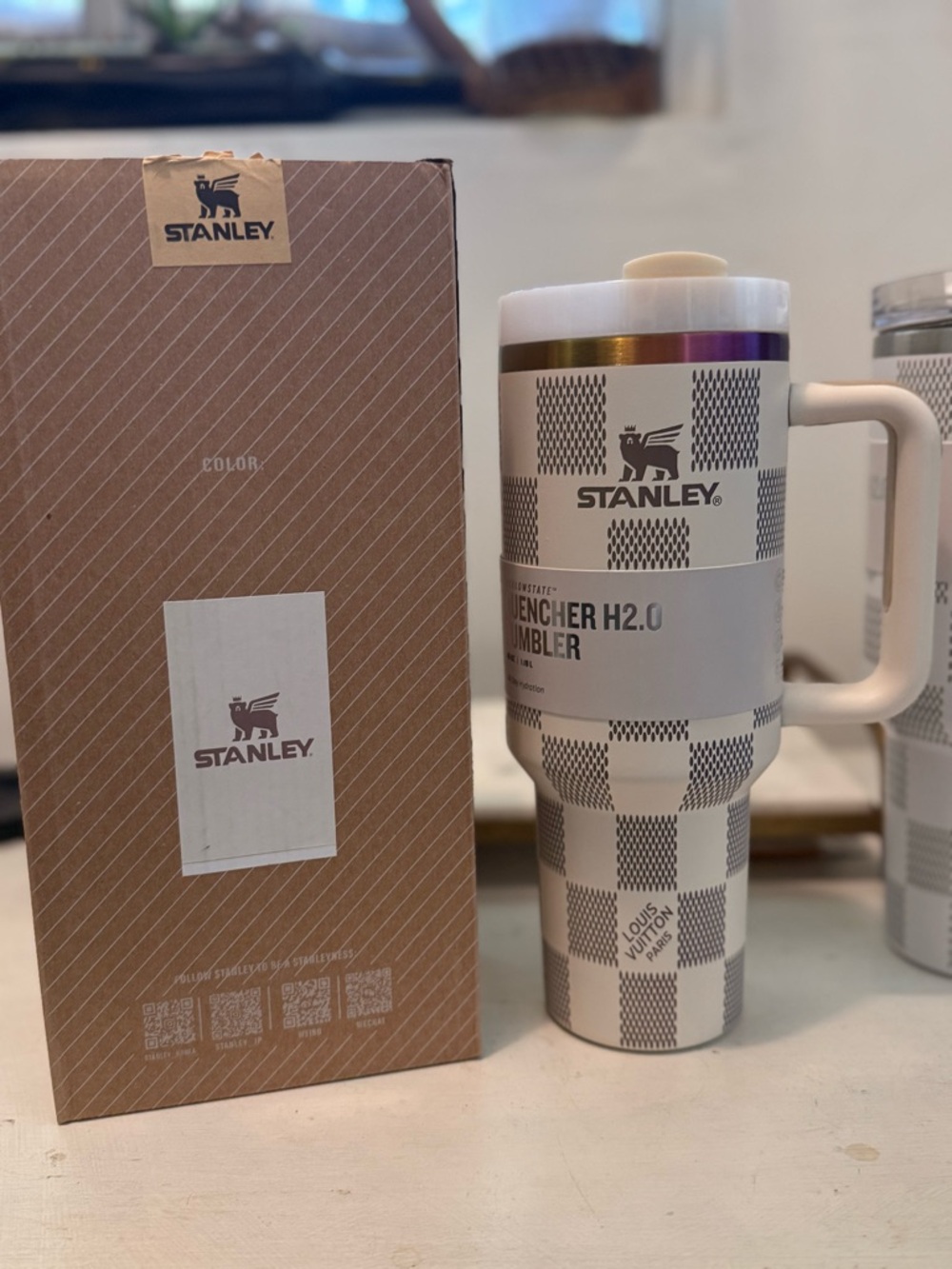 Stanley White Checkered Quencher H2.0 Tumbler with Handle - Gold Accent 40OZ